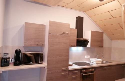 Rommelhausen Apartment | Stylish Apartment-Design with On-Site Restaurant