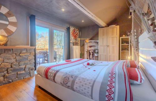 Polleur Apartment | Elegant Oceanfront Design Suite with Spa and Pool Access