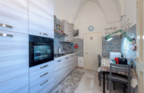 Monteroni di Lecce Apartment | Experience Comfort at Dimora Storica with Private Terrace