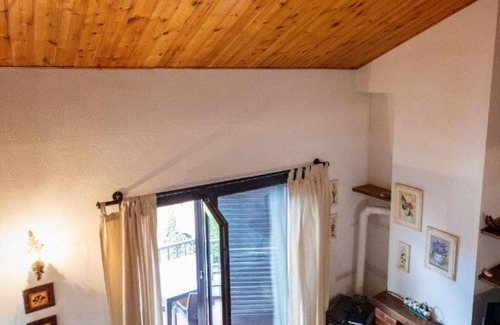 Castel di Sangro Apartment | Apartment 'Dimora Annilor Castel Di Sangro' with Shared Garden, Wi-Fi and Air Conditioning