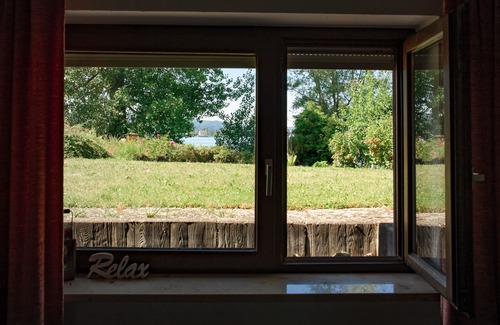 Allensbach Apartment | Scenic Lakefront Apartment with Spa and Family Amenities