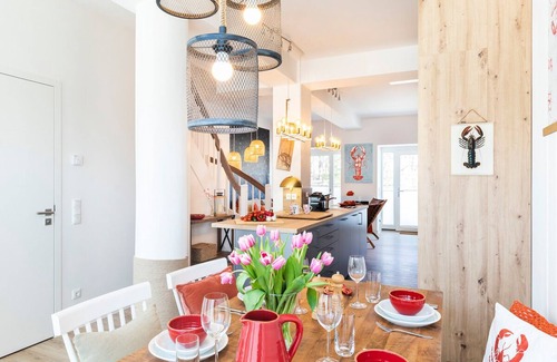 Prora Apartment | Seaside Apartment for 4 with Spa & Hot Tub Amenities