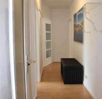 Herrenhausen Apartment | Family-Friendly Stay at Apartment Donau in a Prime Location