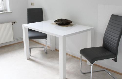 Herrenhausen Apartment | Family-Friendly Stay at Apartment Donau in a Prime Location