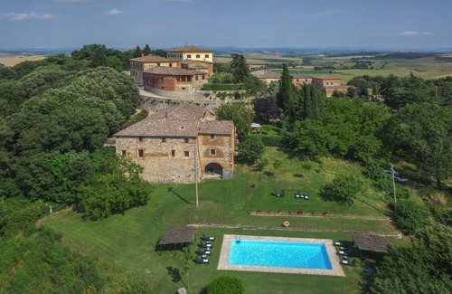 Radi Apartment | Discover the Unique Villa and Farm of Radi in Tuscany