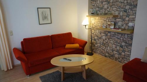 Outer Neustadt Apartment | Budget-Friendly Apartment in Dresden Neustadt for Families