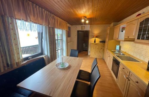 Arrach Apartment | Pet-Friendly Apartment Drexler: Family Comfort Awaits