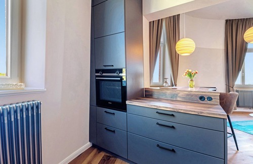 Cuxhaven Apartment | Oceanfront Apartment 'Drittes Obergeschoss' with Wi-Fi