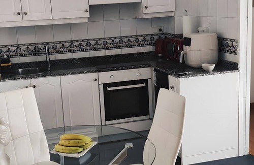 Torrevieja Apartment | Oceanfront Apartment 'Duquesa Beach' with Free Wi-Fi & Pool