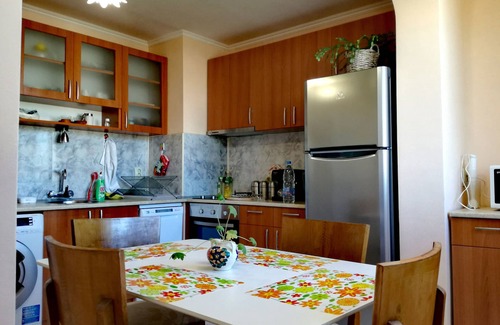 Mladost Apartment | Welcoming Apartment DURVENITZA 17 with Breakfast & Kitchen