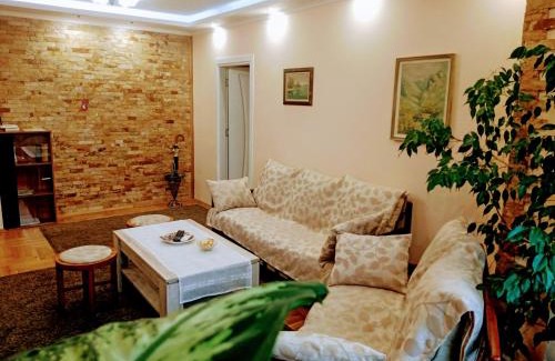 Mladost Apartment | Explore Apartment Durvenitza: 4-Star Family Retreat