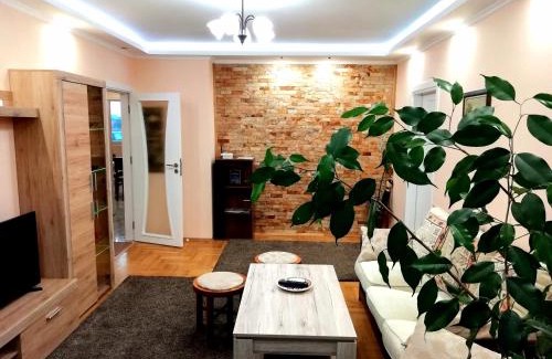 Mladost Apartment | Explore Apartment Durvenitza: 4-Star Family Retreat