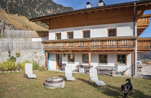 Moso in Passiria Apartment | Cozy Egarthof Arnika: Mountain View, Balcony & Garden