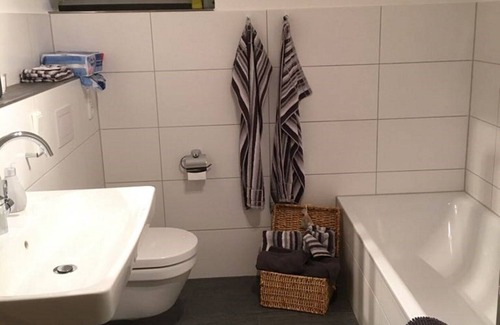 Horn-Bad Meinberg Apartment | Child-Friendly Apartment Eggeblick Veldrom - 10/10 Rated Stay