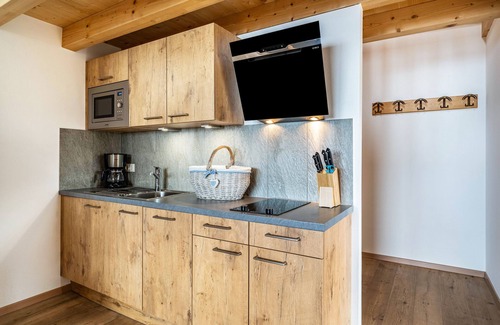 Verano Apartment | Idyllic "Eggerhof Fernblick" with Mountain Views & Wi-Fi