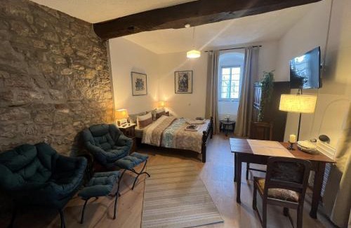 Blankenheim Apartment | Apartment Eifelsteig im Posthalterhof, anno 1683, mit Sauna