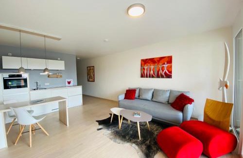 Owingen Apartment | Cozy Apartment EigenArt - Child-Friendly Getaway Awaits