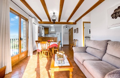 Orba Apartment | Apartment 'El Castellet' with Mountain View, Wi-Fi and Air Conditioning