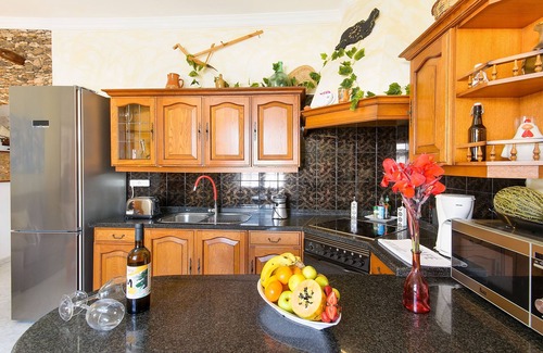 El Golfo Apartment | Cozy El Golfo Lanzarote Apartment Near Beach & National Park