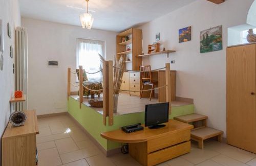 Gera Lario Apartment | Cozy Apartment Elisabetta - Oceanfront Retreat for Families