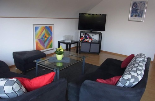 Schweich Apartment | Family-Friendly Apartment Elke Müller with Ocean View