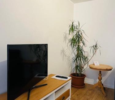 Neichen Apartment | Pet-Friendly Apartment ELMA Souterrain with Top Ratings