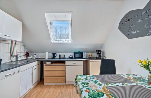 Buende Apartment | Apartment 'Elseaue' with Private Garden and Wi-Fi