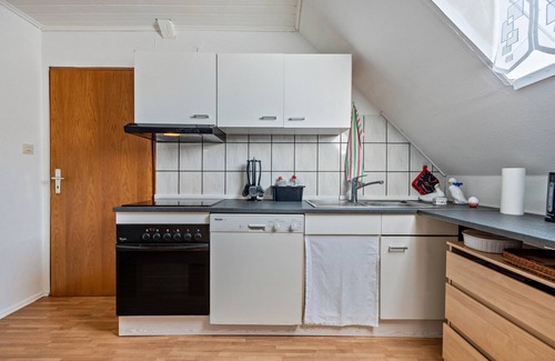 Buende Apartment | Apartment 'Elseaue' with Private Garden and Wi-Fi
