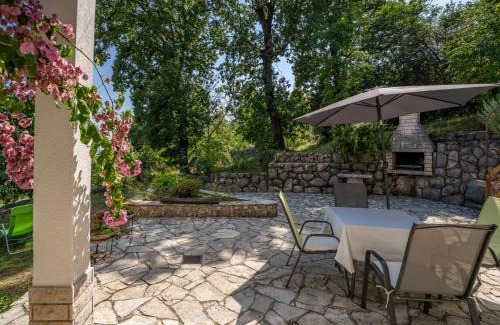 Lovran Apartment | Guest Rated 9.8: Apartment Emil with Family & Pet Amenities