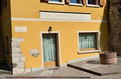 Taibon Agordino Bed & Breakfast | Apartment Enrosadira