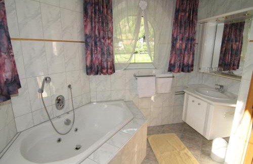 Oetz Apartment | Discover Apartment Erhart: Pet-Friendly Retreat with Pool