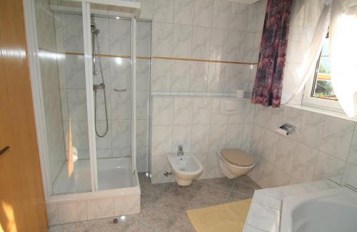 Oetz Apartment | Discover Apartment Erhart: Pet-Friendly Retreat with Pool