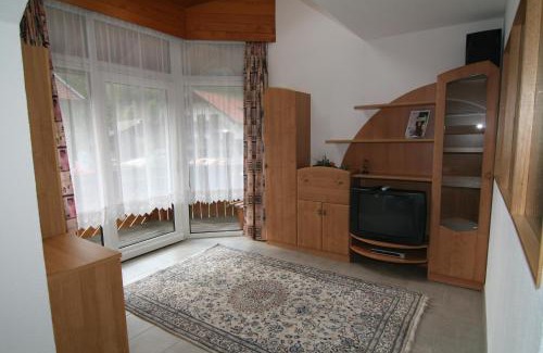 Oetz Apartment | Discover Apartment Erhart: Pet-Friendly Retreat with Pool