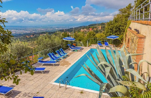 San Baronto Apartment | Cozy Apartment Erica: Pet-Friendly Retreat with Pool Access