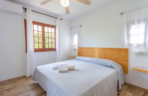 Sant Jaume Mediterrani Apartment | Discover Son Bou Gardens Deluxe 1 with Shared Pool & Wi-Fi