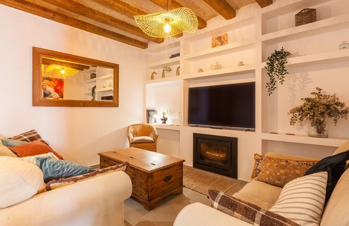 Vilanova I la Geltru Apartment | Vilanova Centre Apartment: Private Terrace & Ocean View