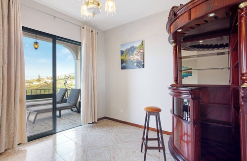 Estrela da Calheta Apartment | Seaside Retreat: Estrela House with Private Terrace & Wi-Fi