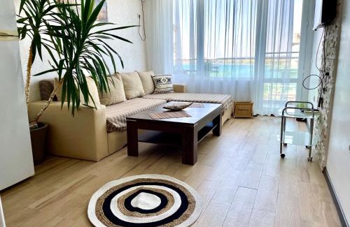 Pomorie Apartment | Oceanfront Apartment Europe Pomorie with Pool Access