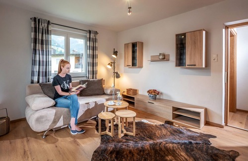 Soell Apartment | Cozy Apartment 'Eve' with Mountain View & Private Balcony