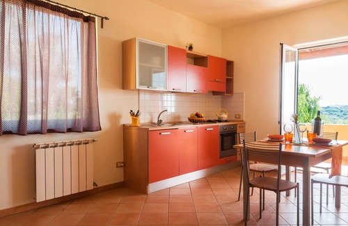 Succhivo Apartment | Oceanfront Executive Apartment with Sea View & Kitchen