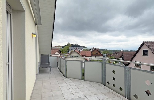 Hengnau Apartment | Relaxing Apartment with Balcony, Garden & Ocean View