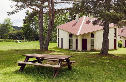 La Chapelle-Geneste Apartment | Cozy Apartment for 5 Near La Chaise-Dieu in Auvergne