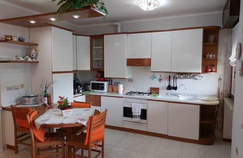Peschiera del Garda Apartment | Exceptional Apartment in Peschiera del Garda with Ocean Views