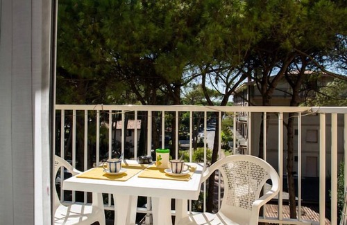 Eraclea Mare House | Discover a Cozy Apartment by the Pine Forest with Pool
