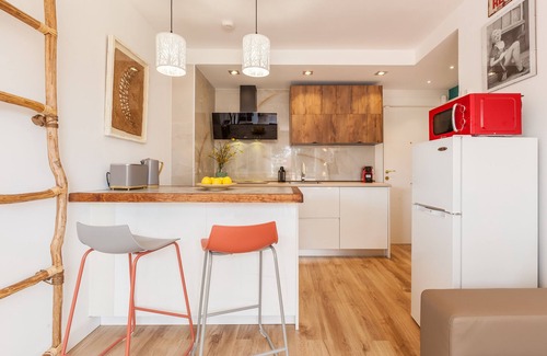 Lloret de Mar Apartment | Guest Rated 10/10: Fada Lloret with Pool & Ocean View