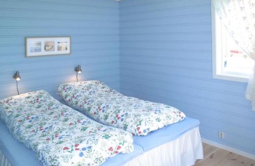 Vik Apartment | Child-Friendly Apartment Fagerdalsnipi - Rated 10/10 by Guests