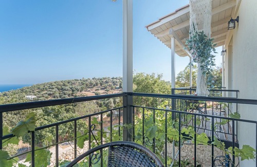Fternon Apartment | Apartment 'Fairytale' with Sea View, Wi-Fi and Air Conditioning