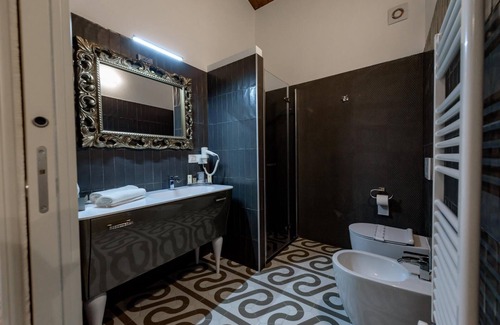 Vasto Apartment | Family Suite Apartment 5 - Rated 10/10, Family-Friendly Stay