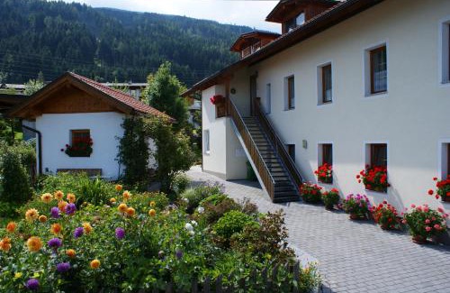 Tulfes Apartment | Family-Friendly Apartment Feichtner with 9.5/10 Rating