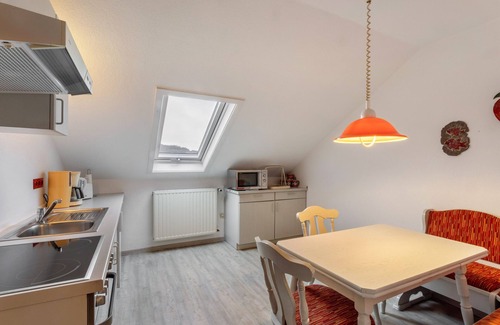 Stryck Apartment | Apartment 'Ferienwohnung 3' with Shared Garden, Balcony and Wi-Fi